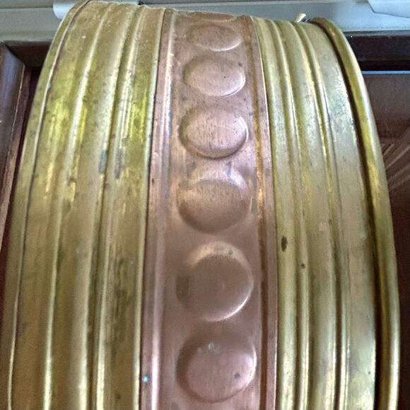 Vintage Brass & Copper Oval Jardiniere Planter with Handles - Picture 16 of 16